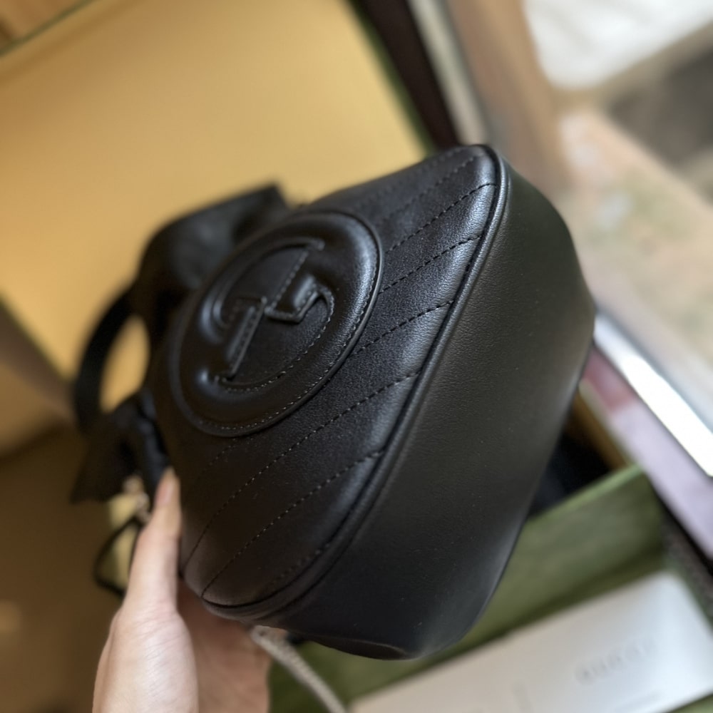 Gucci Blondie Mini Leather Bucket Bag Black 19Cm 760313 Aacp7 1000 - Image 4