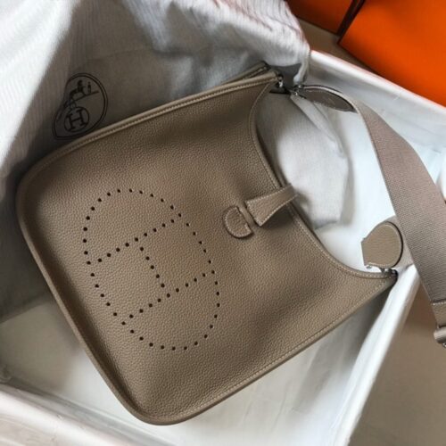 Alternative view of Hermes Evelyne 25 Shoulder Bag Etoupe 25Cm H056277CK18