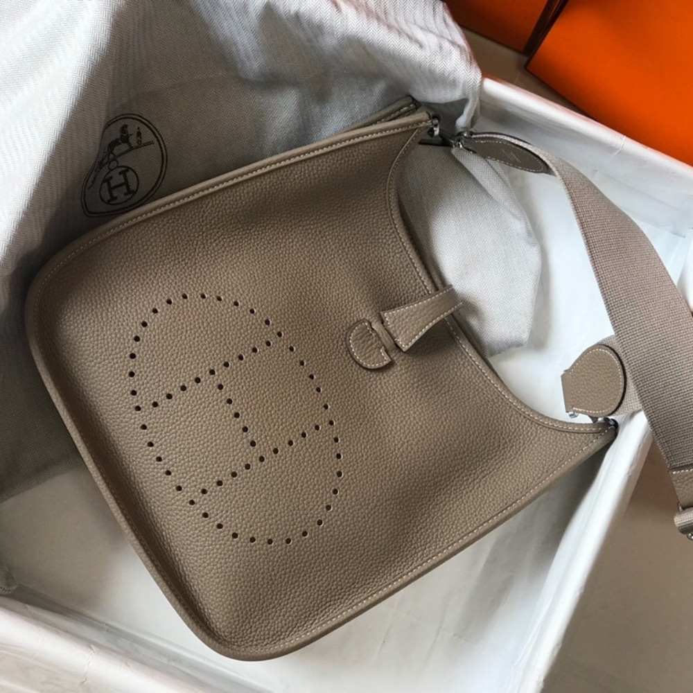 Hermes Evelyne 25 Shoulder Bag Etoupe 25Cm H056277CK18 - Image 2