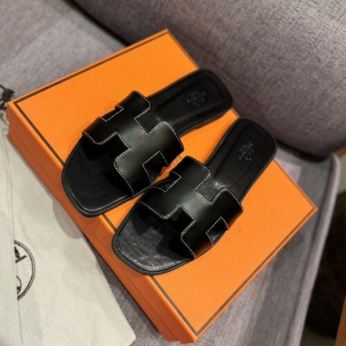 Alternative view of Hermes Oran Sandals Smooth Leather Noir H021056Z 01340
