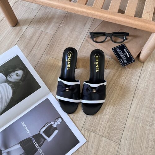 Alternative view of Chanel Grosgrain Ribbon Bow Mules Smooth Leather Black