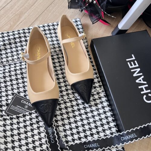 Alternative view of Chanel Pointed Toe Doll Shoes With Gold Flower In Beige