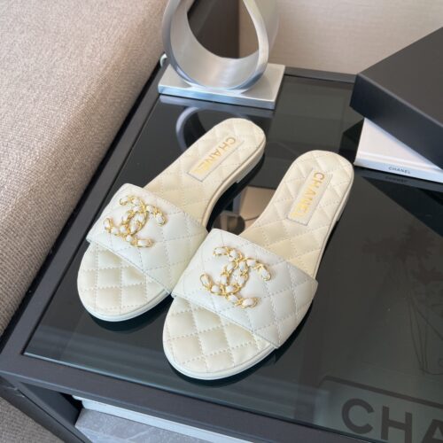 Alternative view of Chanel 23P Mules Quilted Leather White
