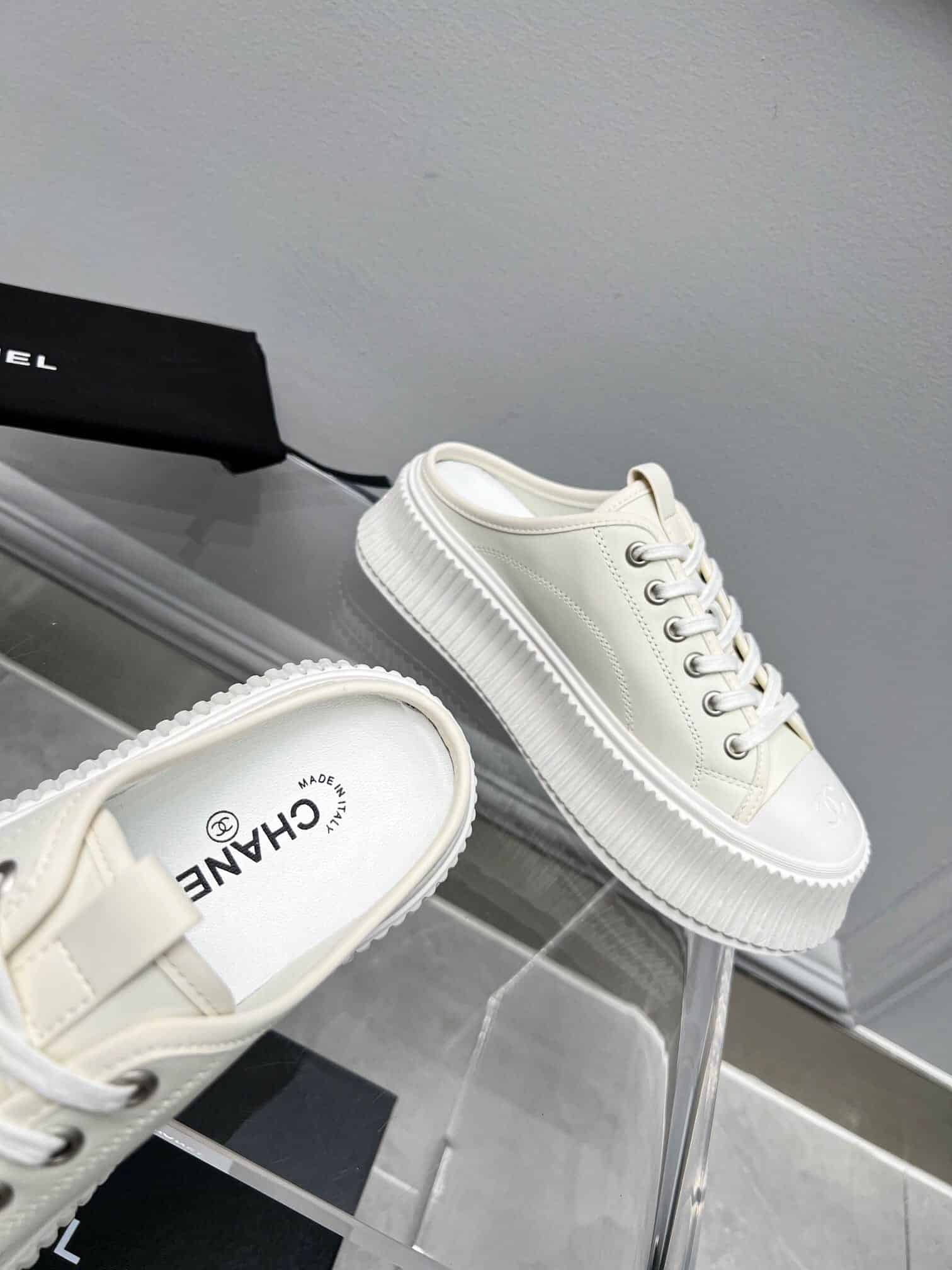 Chanel Platform Mules Smooth Leather Cream - Image 6