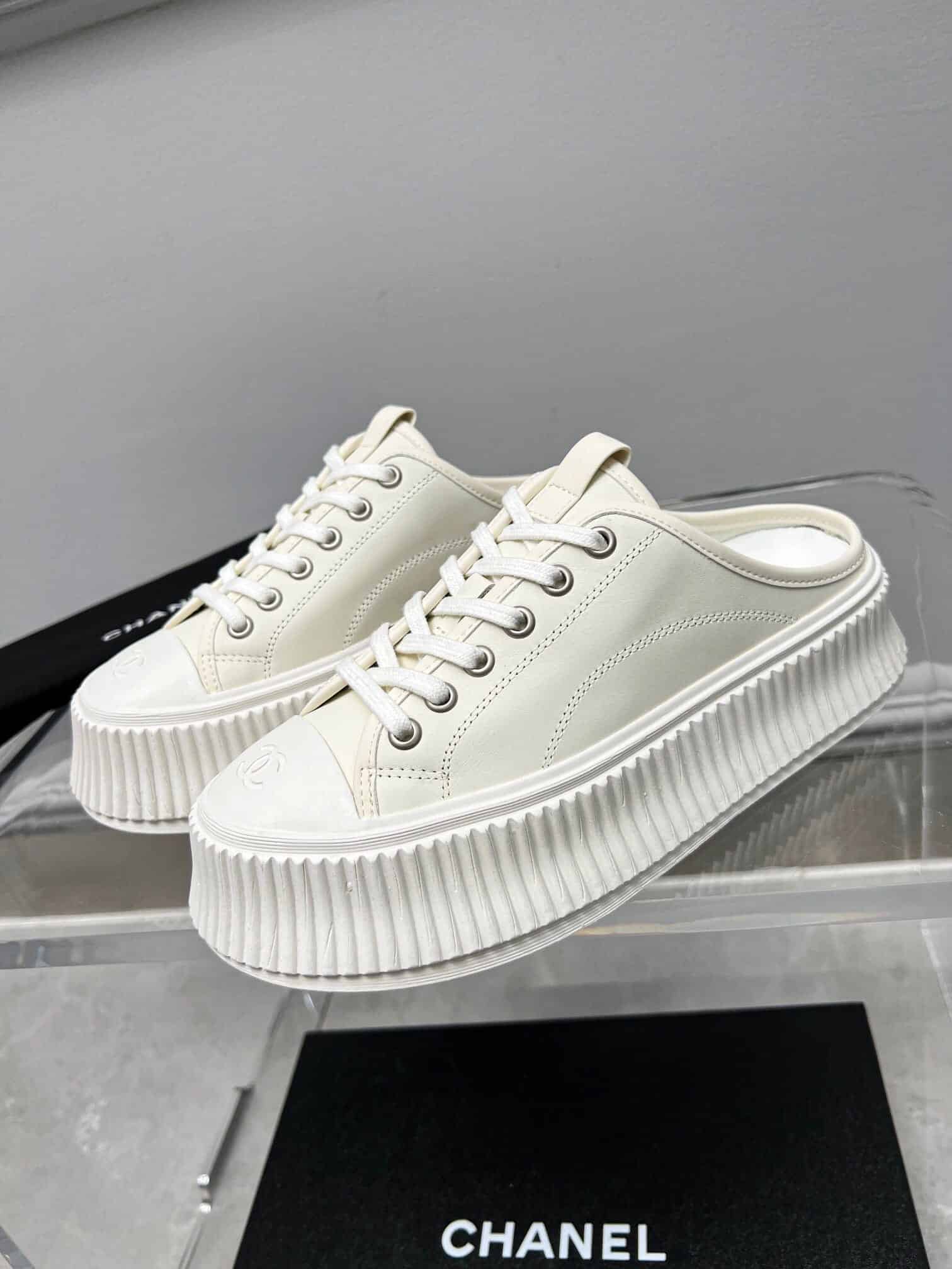 Chanel Platform Mules Smooth Leather Cream - Image 5
