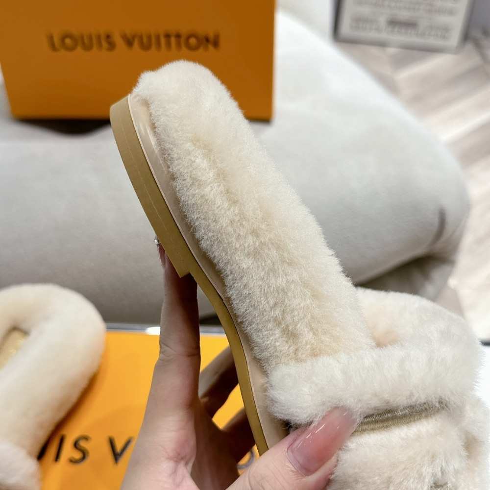 Louis Vuitton LV Bliss Comfort Fur Mule Beige 1adc4 - Image 9
