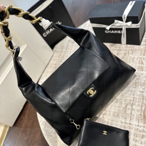 Alternative view of Chanel Maxi Shiny Smooth Leather Hobo Bag Black 43cm AS5839 B22140 94305