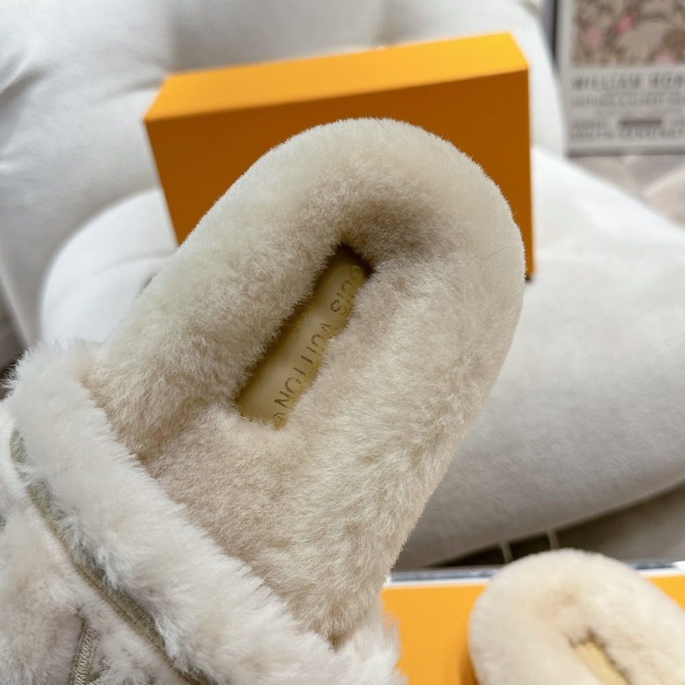 Louis Vuitton LV Bliss Comfort Fur Mule Beige 1adc4 - Image 8