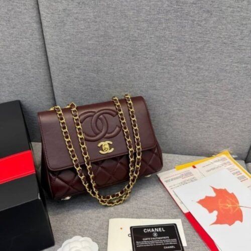 Alternative view of Chanel Vintage Flap Bag Burgundy 22Cm