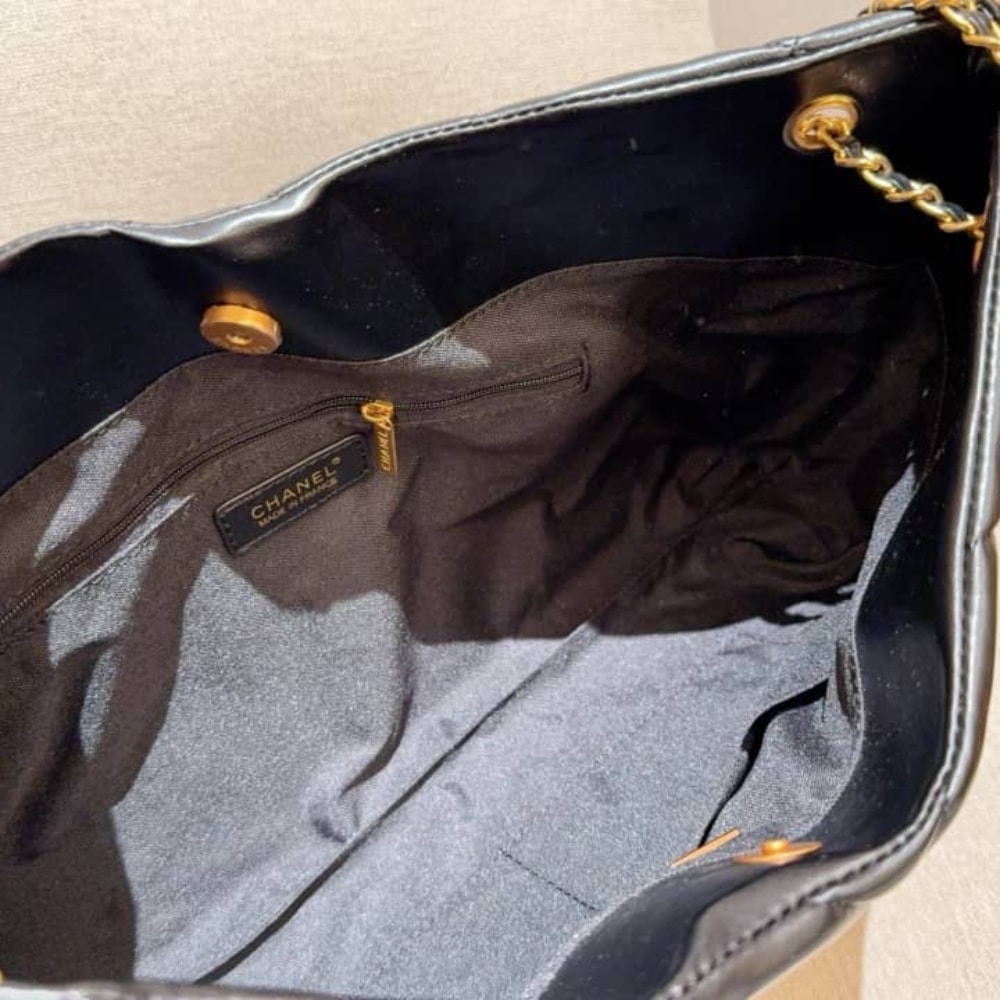 Chanel Shopping Bag Large Shiny Smooth Leather Tote Bag Black 38cm AS5740 B22139 94305 - Image 9