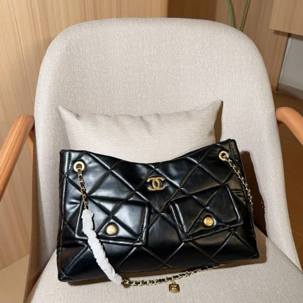 Chanel Shopping Bag Large Shiny Smooth Leather Tote Bag Black 38cm AS5740 B22139 94305 - Image 2