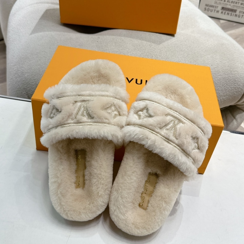 Louis Vuitton LV Bliss Comfort Fur Mule Beige 1adc4 - Image 6