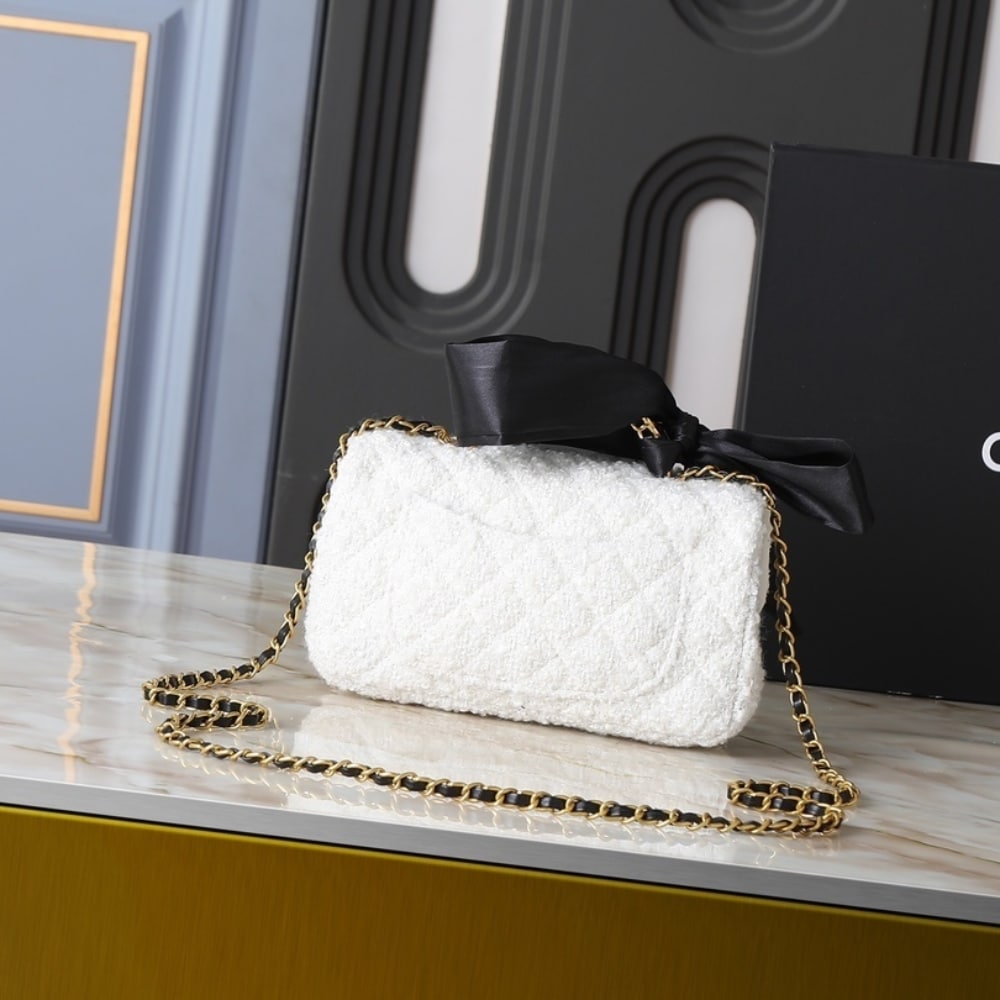 Chanel Classic Mini Velvet Top Handle Bag White 20Cm As5875 B22482 Mb103 - Image 4