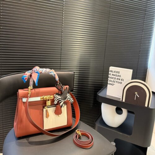 Alternative view of Hermes Kelly 28 Retourne Gold Tone Hardware Handbag Orange 28Cm