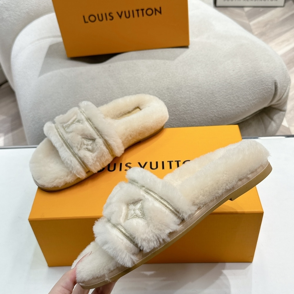 Louis Vuitton LV Bliss Comfort Fur Mule Beige 1adc4 - Image 4