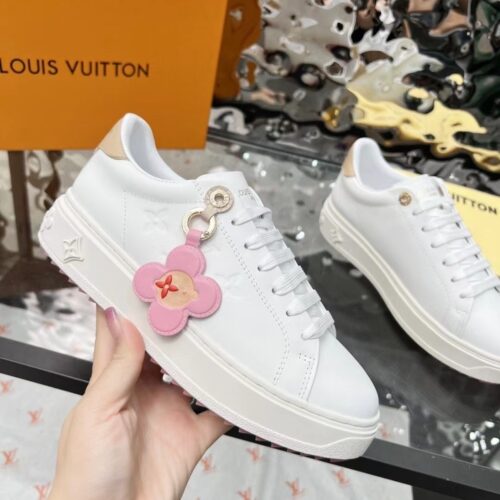 Alternative view of Louis Vuitton Time Out Sneaker White 1Aguwq