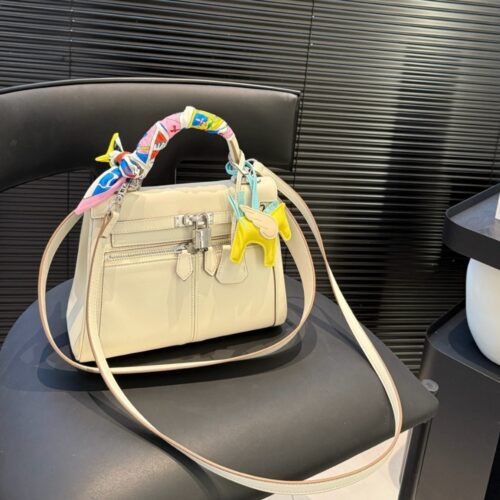 Alternative view of Hermes Swift Kelly Lakis 35 Beige 25Cm