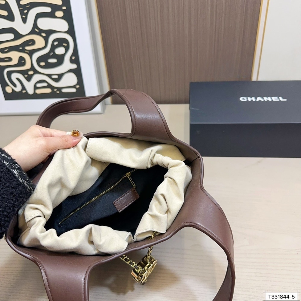 Chanel Shopping Bag Large Smooth Leather Tote Bag Brown 32cm - Image 7