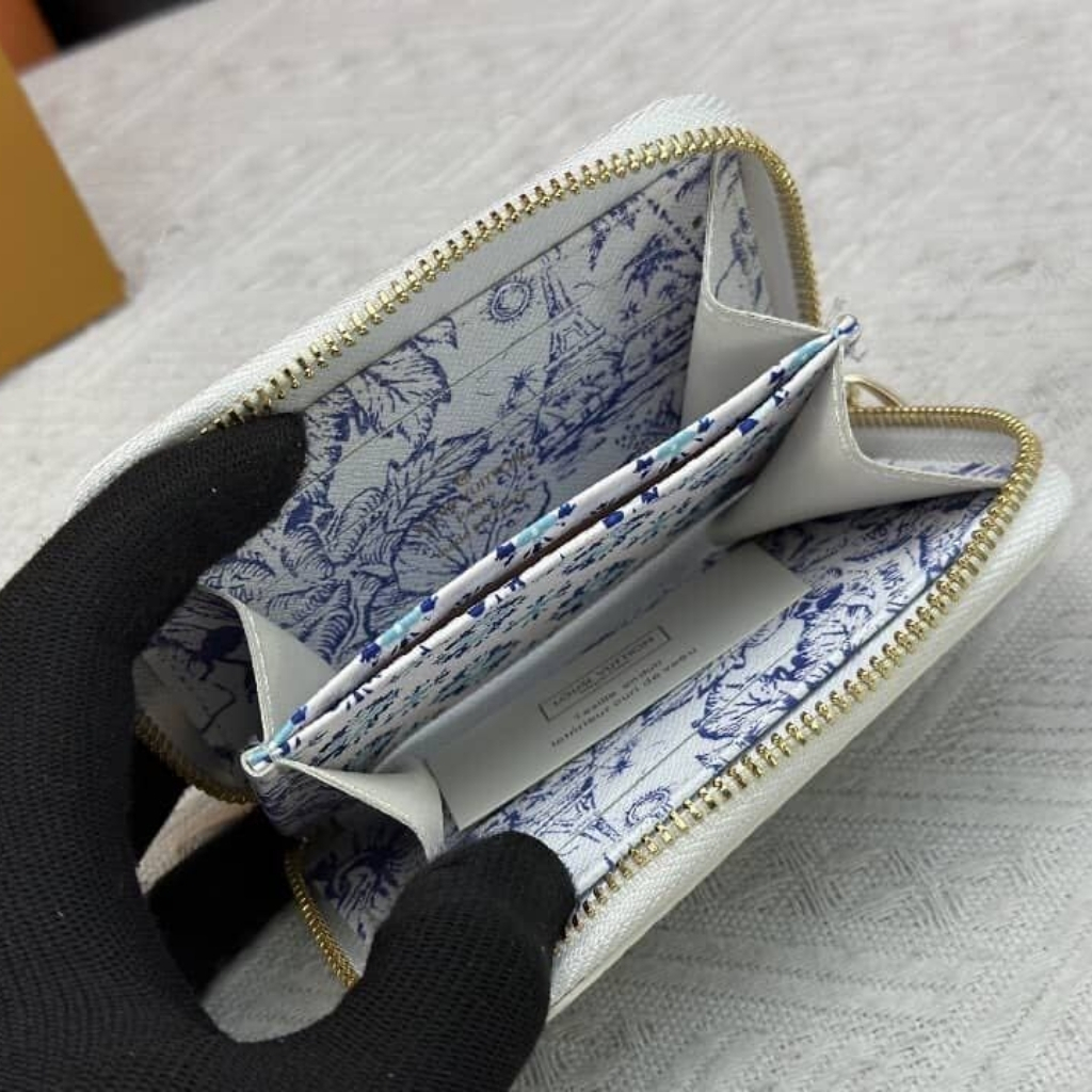 Louis Vuitton LV By The Pool Zippy Coin Purse Lagoon Blue 11cm - Image 4