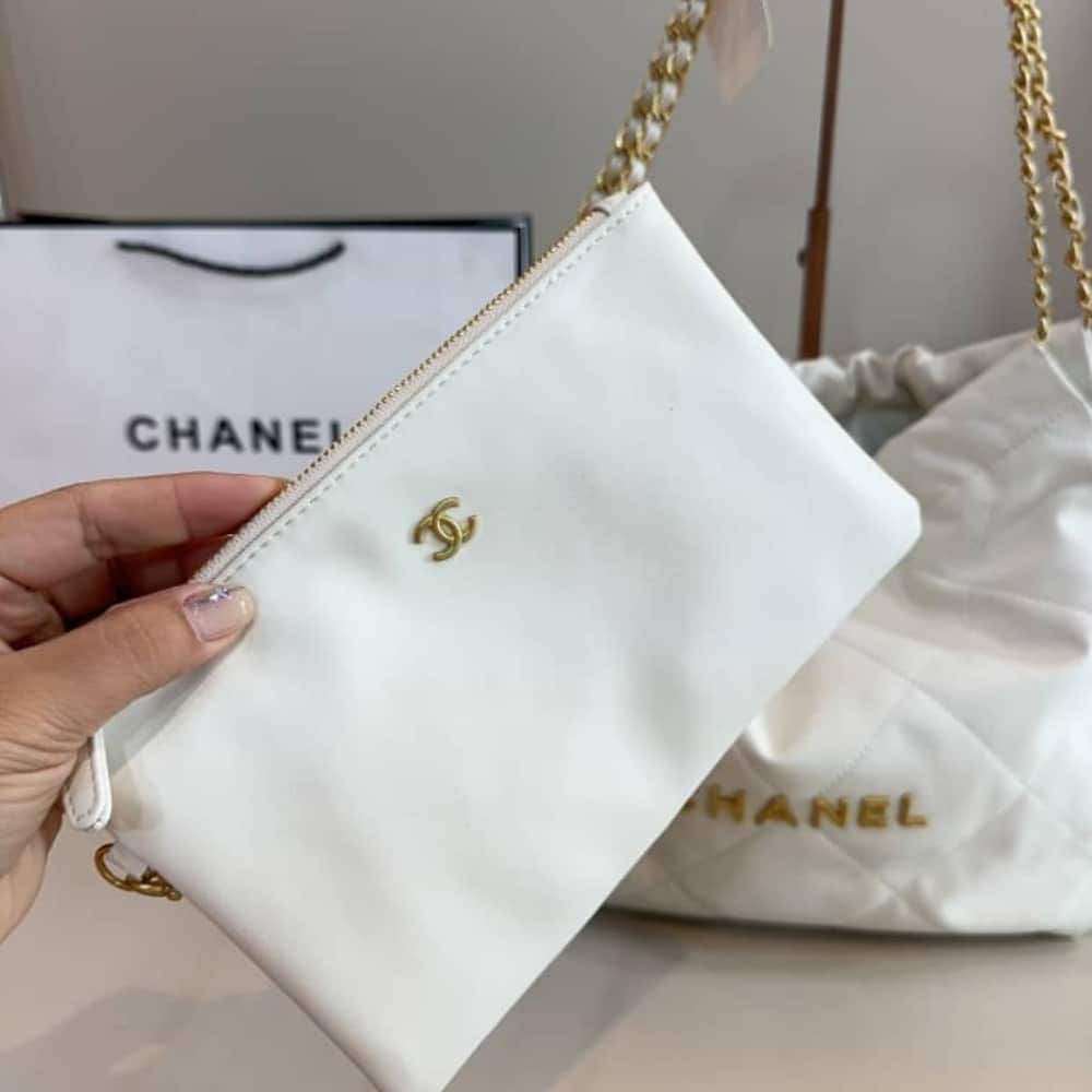 Chanel 22 Small Smooth Leather Hobo Bag White 36cm AS3260 B09859 10601 - Image 4