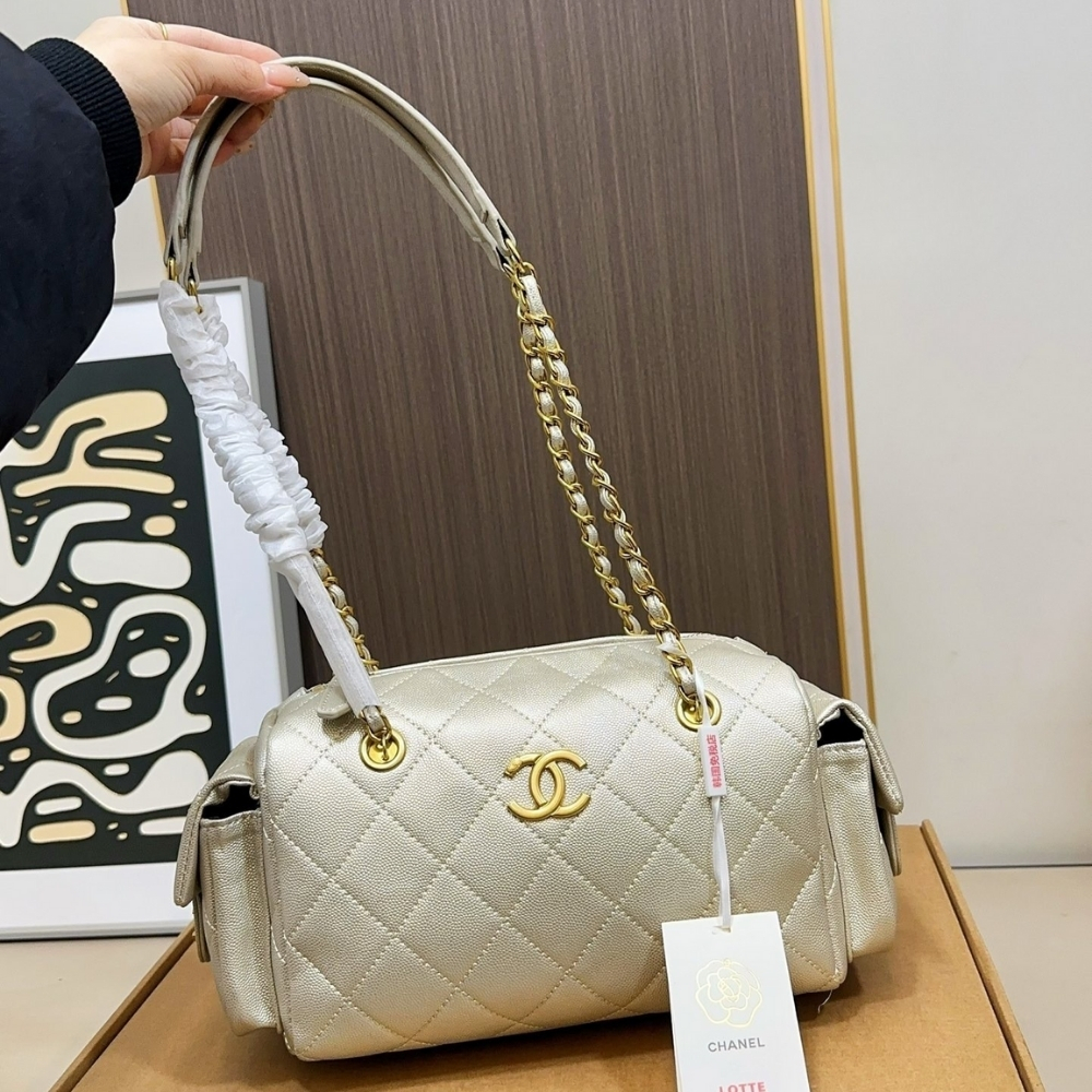 Chanel Small Bowling Bag Light Beige 25Cm - Image 2