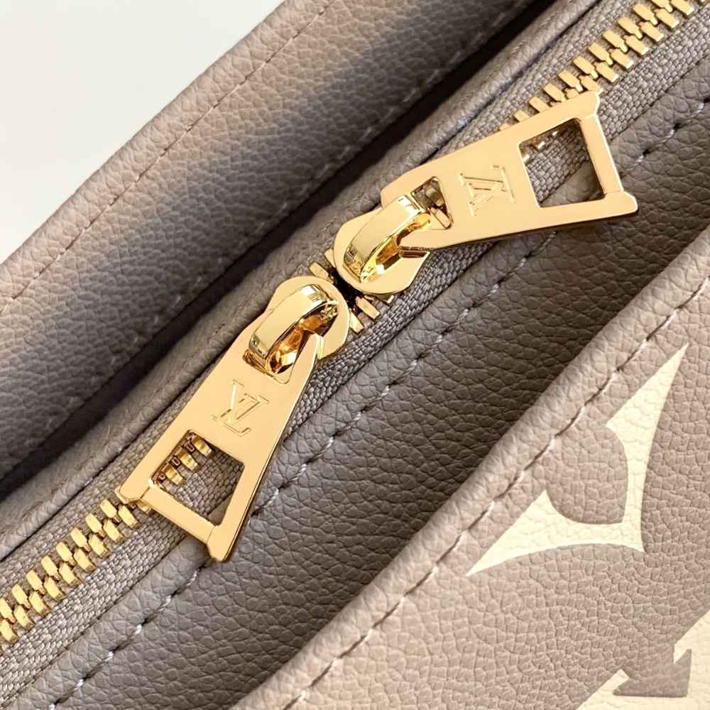 Louis Vuitton Onthego East West Monogram Empreinte Handbag Bicolor Beige 25Cm M23641 - Image 7