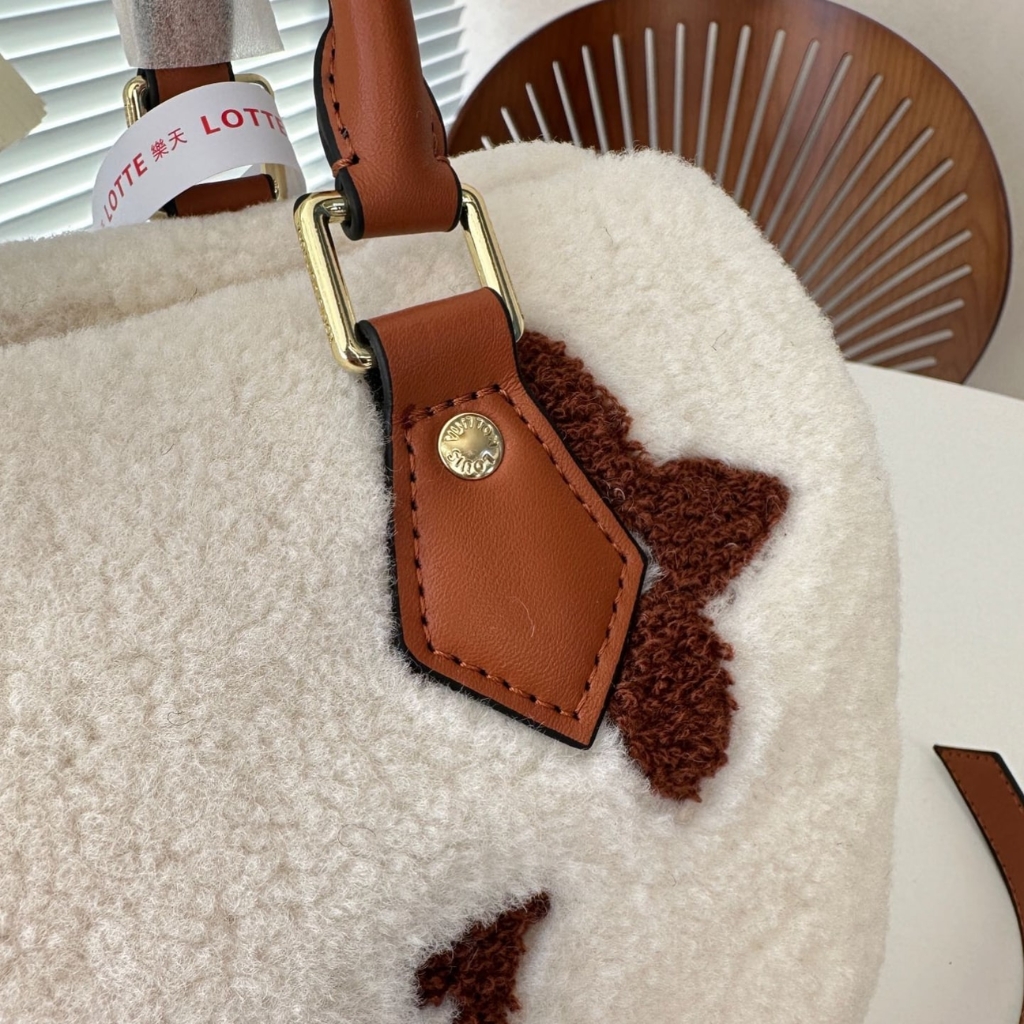 Louis Vuitton Speedy Bandoulière 25 Shearling Handle Bag Crème Brown 25Cm M23468 - Image 5