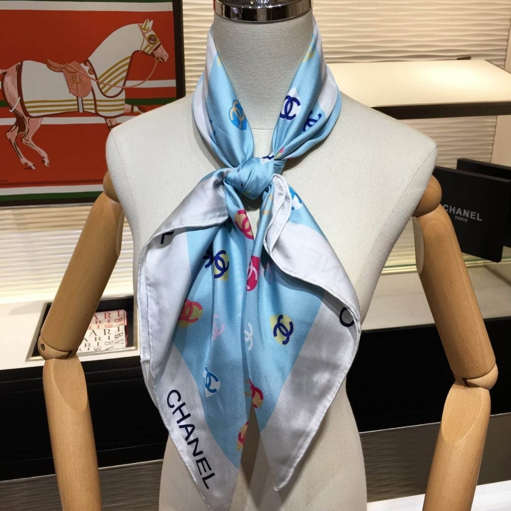 Chanel Square Scarf Silk Twill Ecru And Blue 90cm AA7446 B05145 NB733 - Image 5