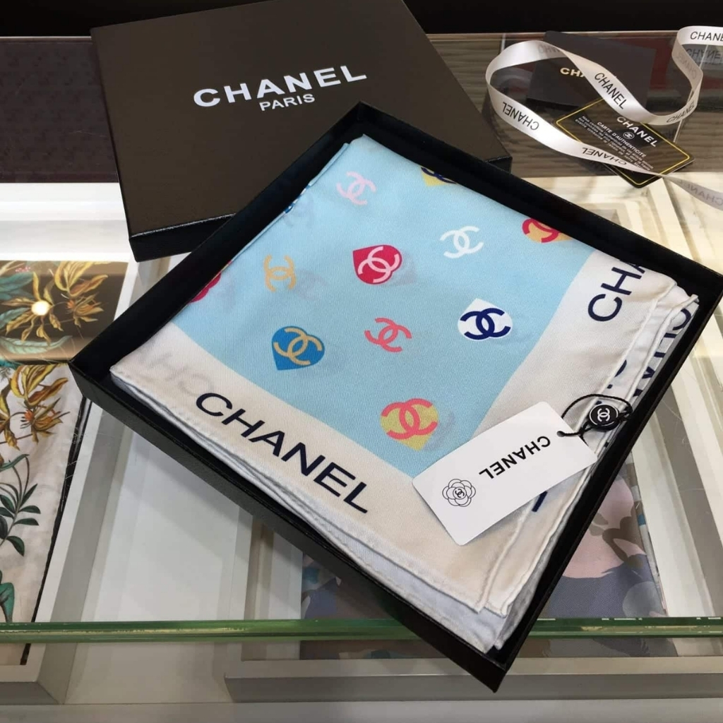 Chanel Square Scarf Silk Twill Ecru And Blue 90cm AA7446 B05145 NB733 - Image 7