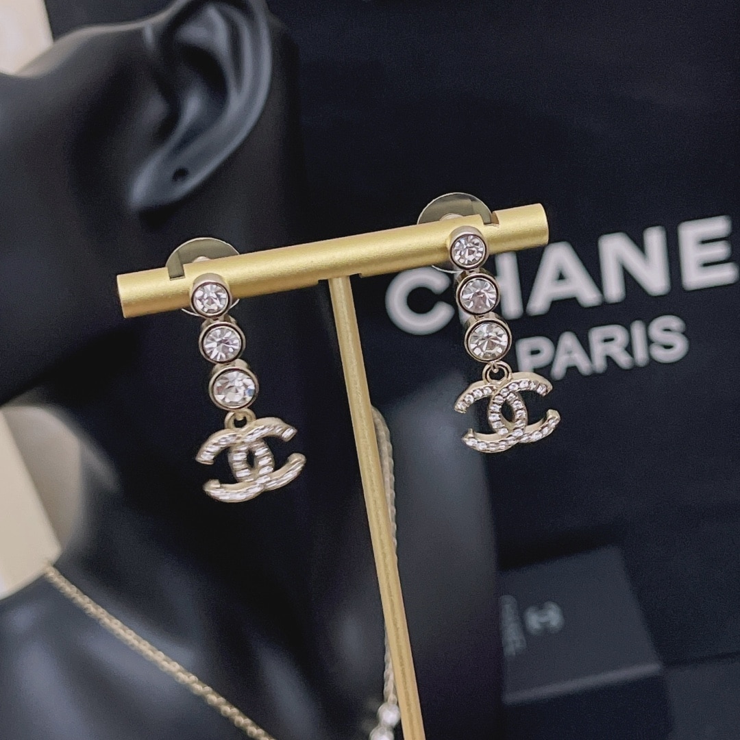 Chanel Dangle Earrings Crystals Gold - Image 7