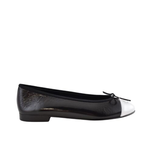 Chanel Ballet Flats Black And White