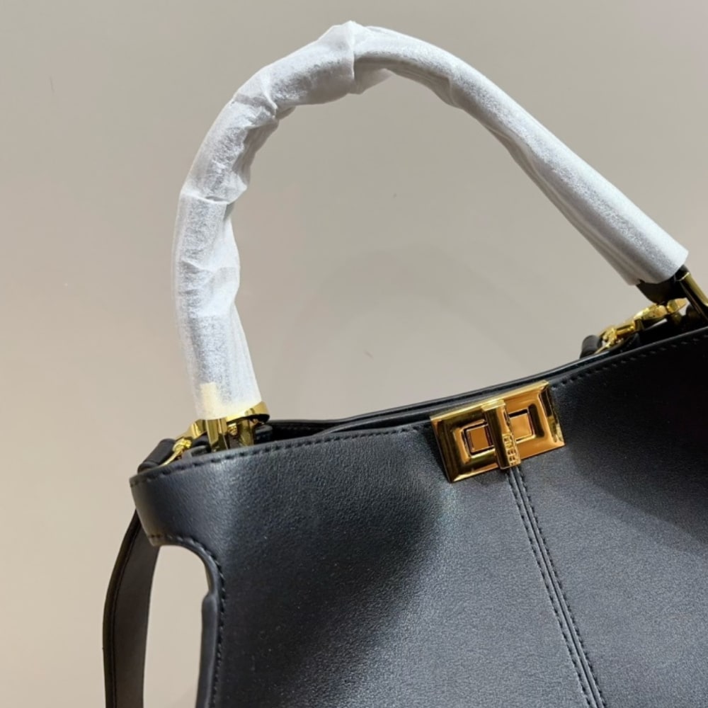 Fendi Peekaboo X Lite Medium Leather Tote Bag Black 29Cm 8BN310A5E9F19PH - Image 4