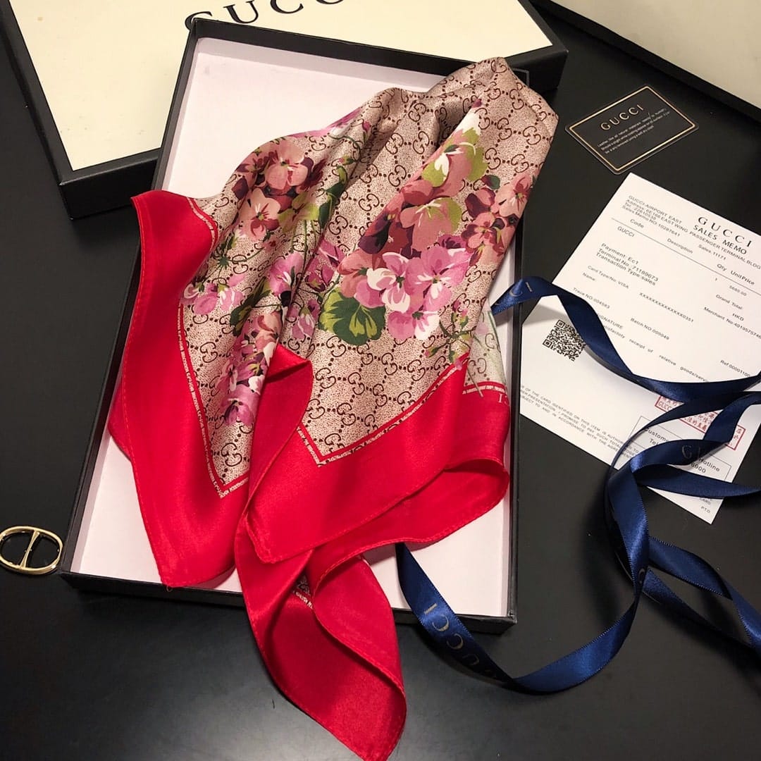 Gucci GG Blooms Silk Foulard Scarf Red 70Cm - Image 7