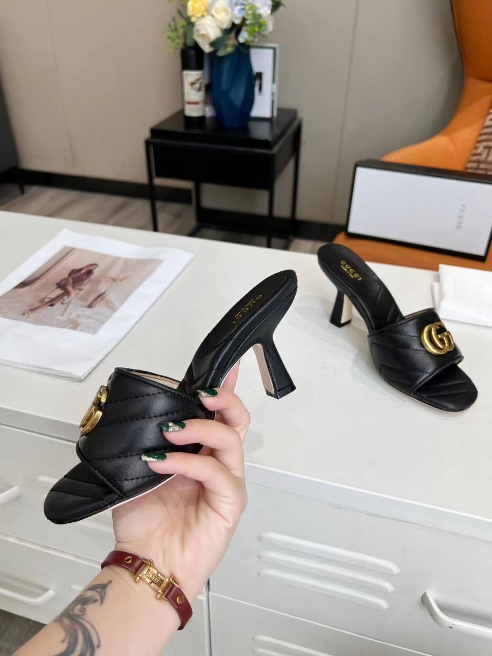 Gucci Marmont Double G Leather Slide Sandal Black 674839 Bko00 1000 - Image 4