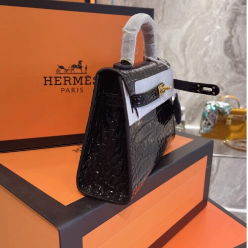 Alternative view of Hermes Kelly Alligator Gold-Tone Hardware Handbag Black 22cm