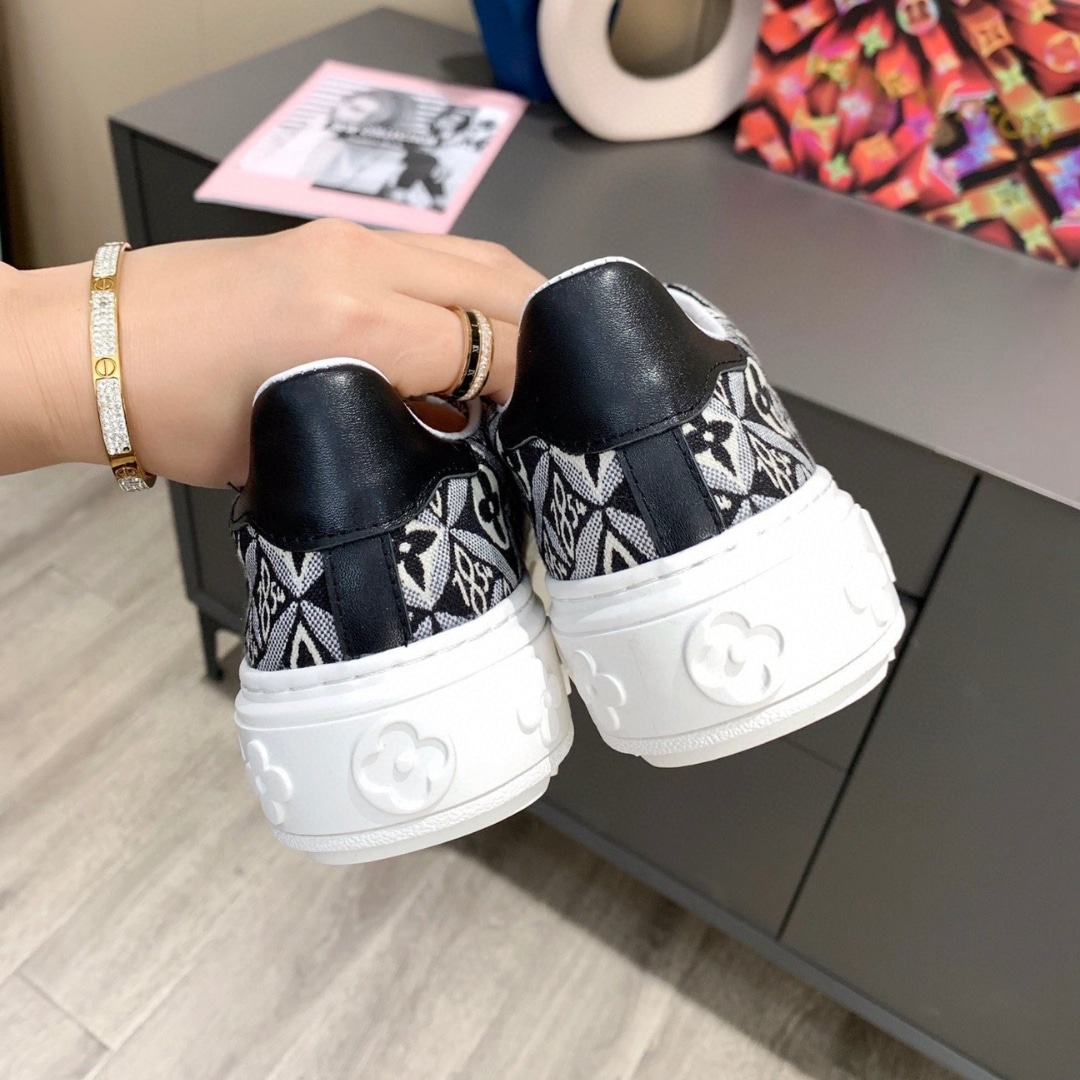 Louis Vuitton Time Out Monogram Jacquard Trainers Grey And Black 1A9Fni - Image 4