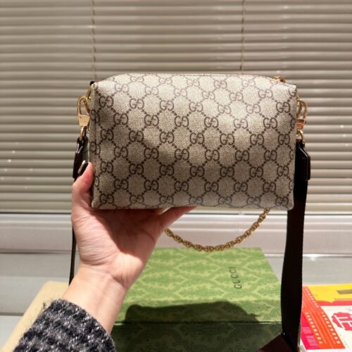 Alternative view of Gucci GG Canvas Messenger Bag Beige And Ebony 21cm