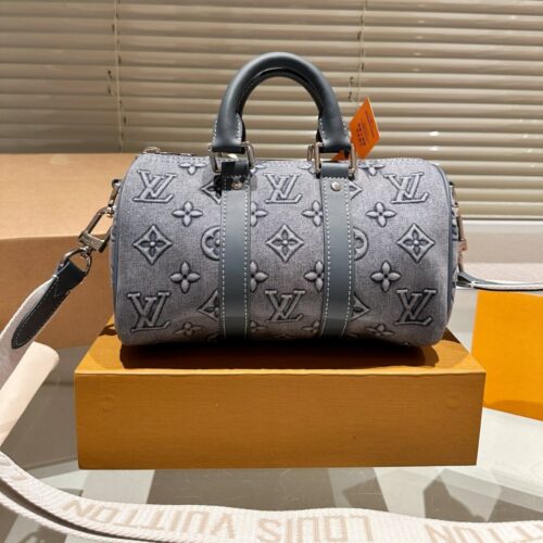Alternative view of Louis Vuitton Keepall Bandoulière 25 Monogram Canvas Washed Denim Handbag 24Cm M22762