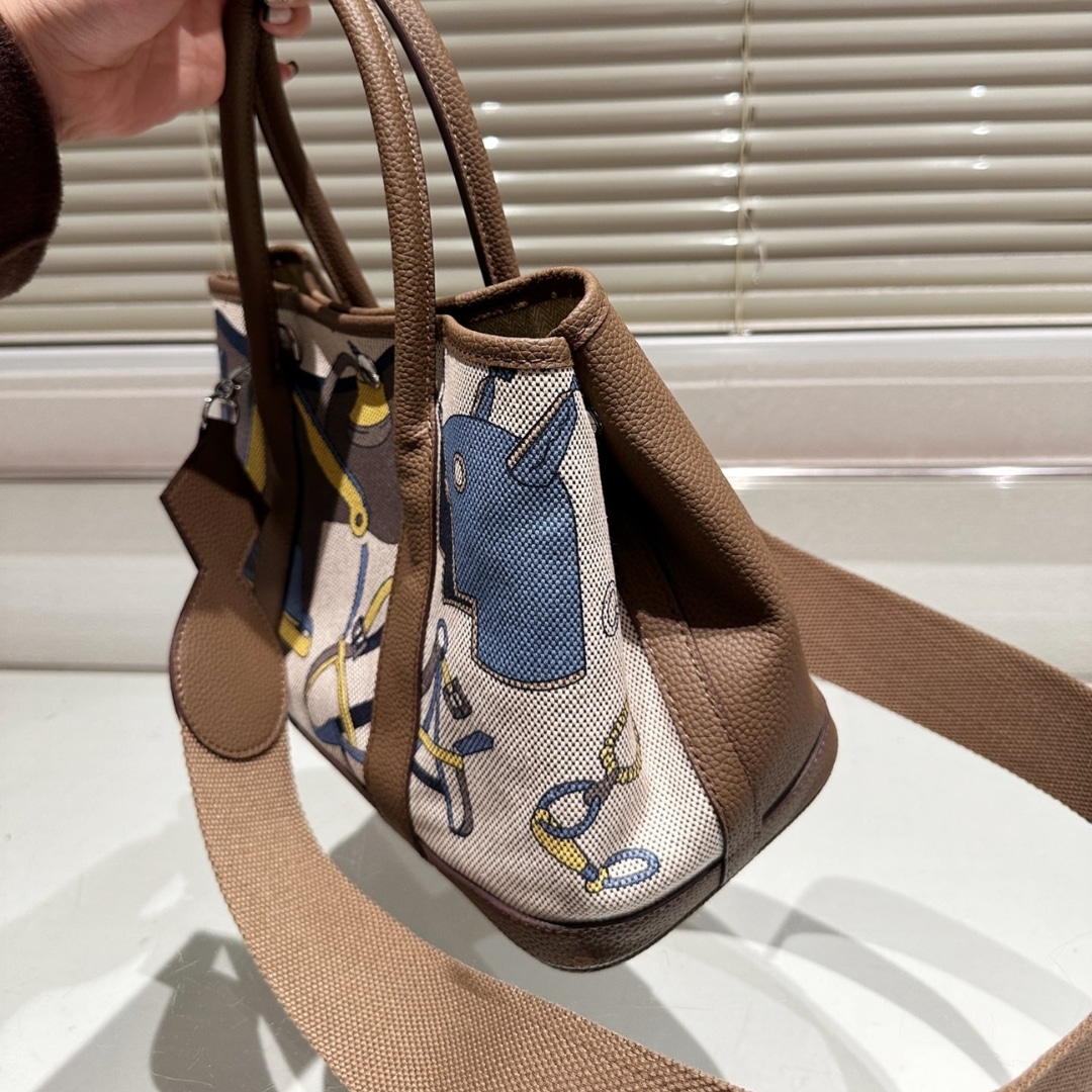 Hermes Garden Party Voyage 30 Canvas And Leather Handbag Brown 30Cm - Image 3