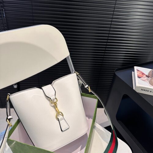 Alternative view of Gucci Mini Leather Bucket Shoulder Bag White 19Cm 782908 AADDY 9589