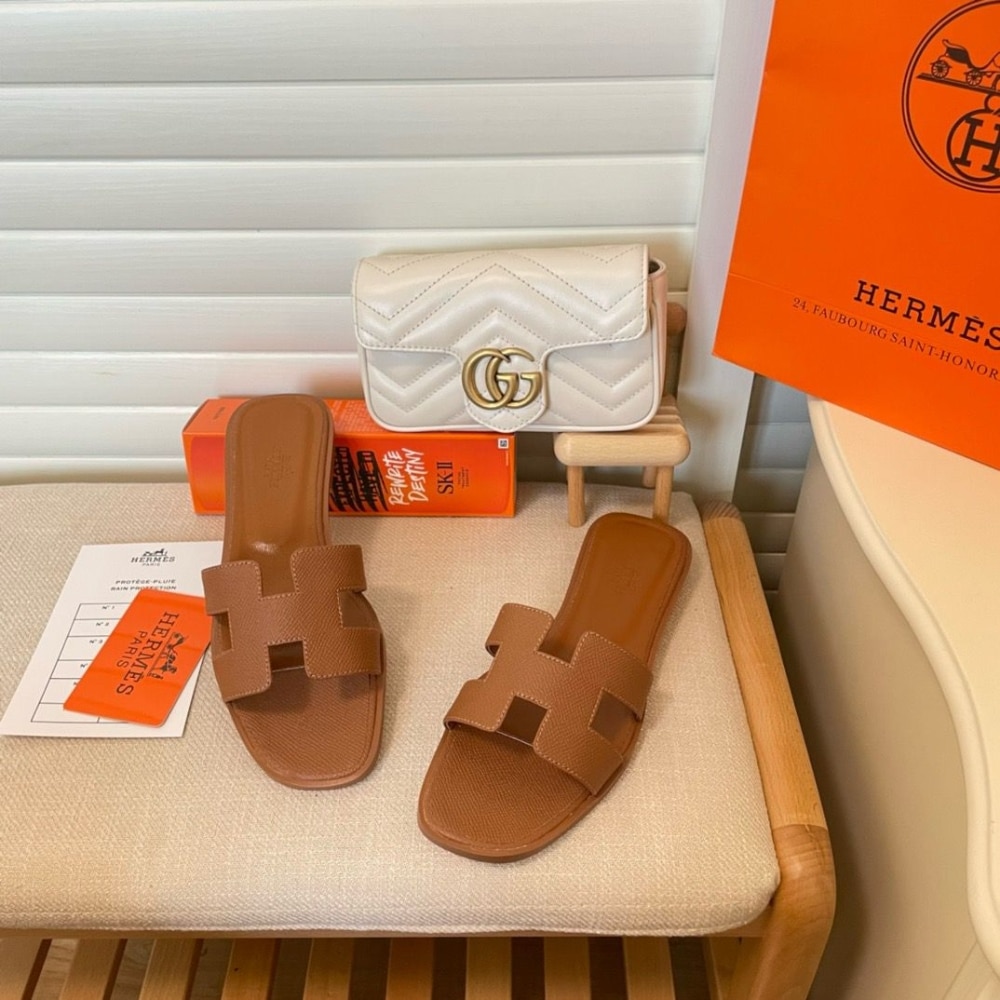 Hermes Oran Sandals Smooth Leather Brown H021056Z - Image 4