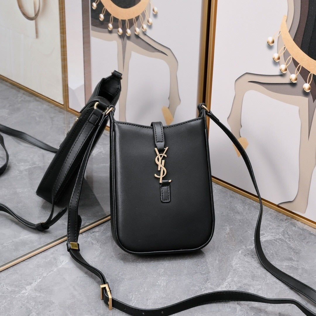 Saint Laurent Le 5 A 7 Mini Vertical In Shiny Leather With Bronze Metal In Black 19cm 7352142R20W1000 - Image 2