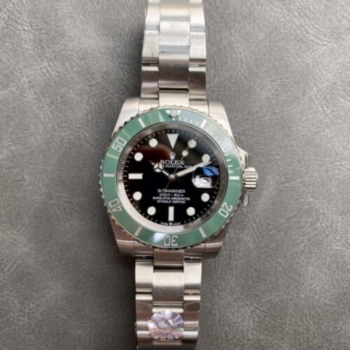 Alternative view of Rolex Submariner Date Oyster Oystersteel White Gold And Green 41Mm 126610Lv 0002