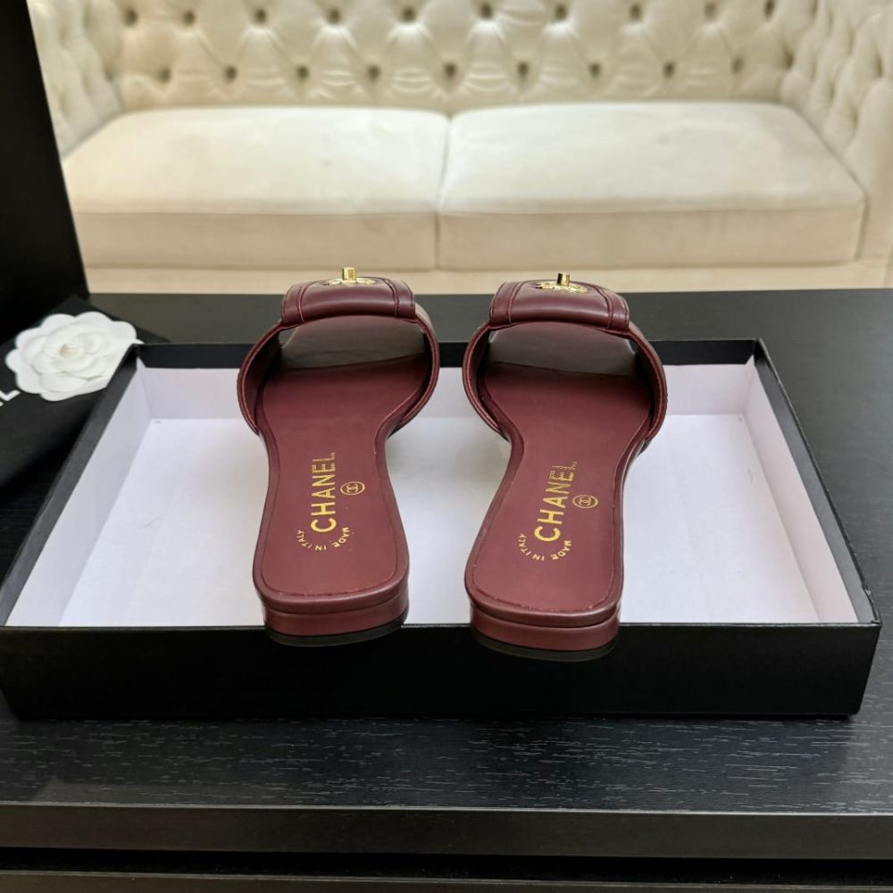Chanel Leather Mules With Signature CC Logo Dusty Rose - Image 7
