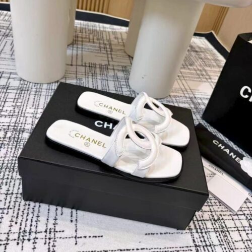 Alternative view of Chanel Mules CC Logo Strap White