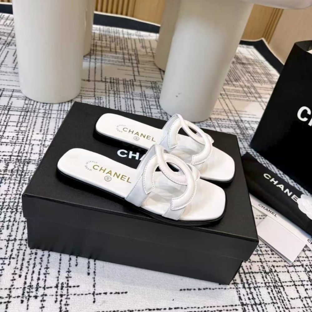 Chanel Mules CC Logo Strap White - Image 2