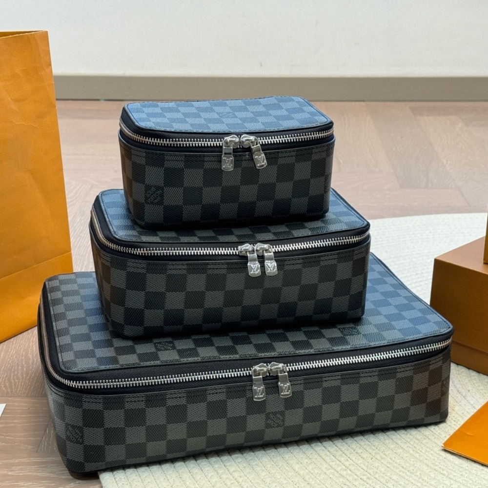 Louis Vuitton Damier Graphite Canvas Toilet Pouch Grey 23Cm - Image 8