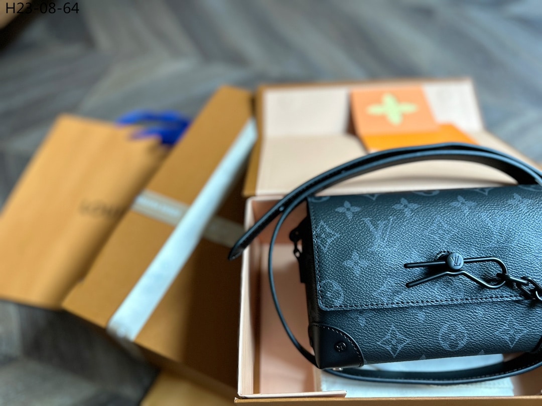 Louis Vuitton Steamer Monogram Eclipse Wearable Wallet Black 18Cm M81783 - Image 3