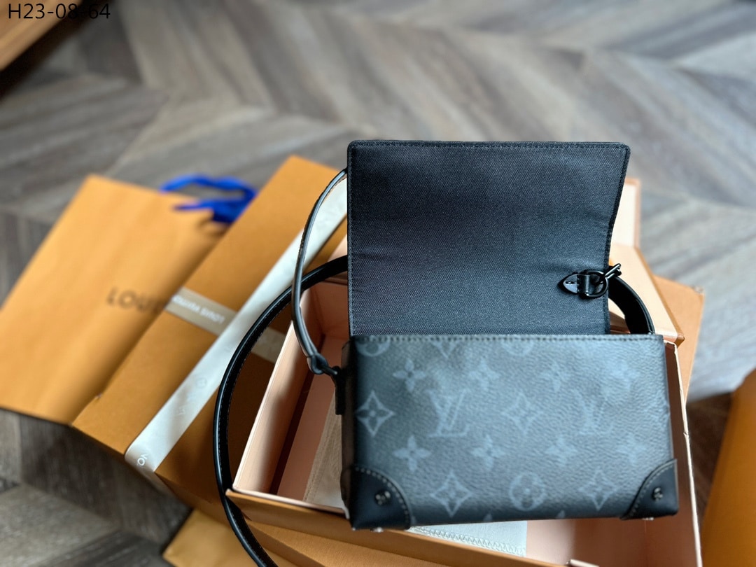 Louis Vuitton Steamer Monogram Eclipse Wearable Wallet Black 18Cm M81783 - Image 9