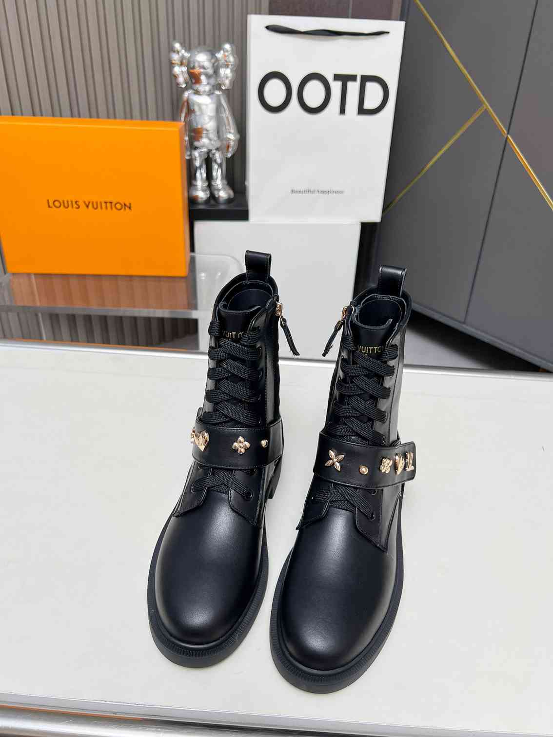 Louis Vuitton Citizen Flat Ranger Leather Boots Black 1Adazr - Image 6